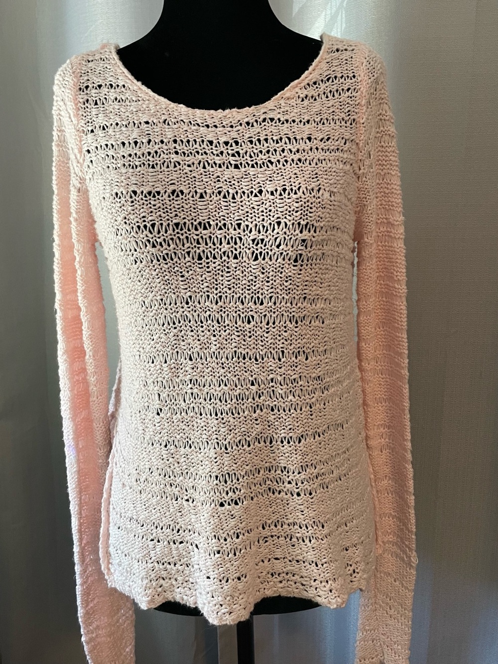 Hollister Light Ballet Pink Open-Knit Long Sleeve Sweater size small